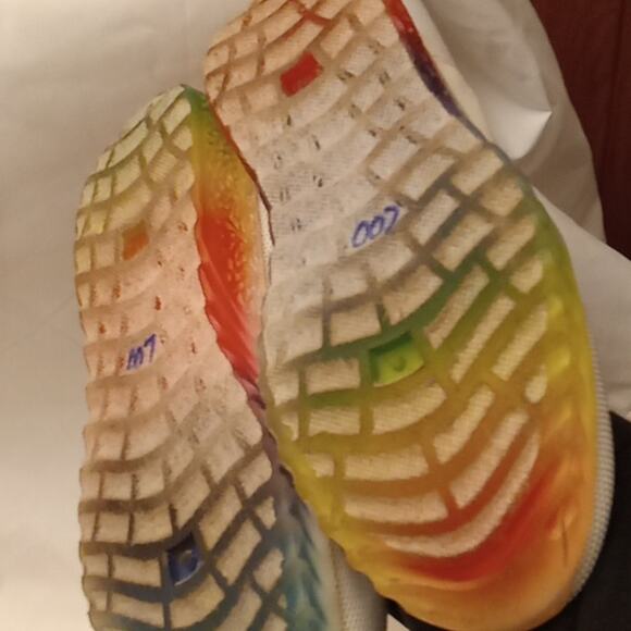 Wanted white rainbow soled infinity sneaker. Size 8 - Picture 6 of 6